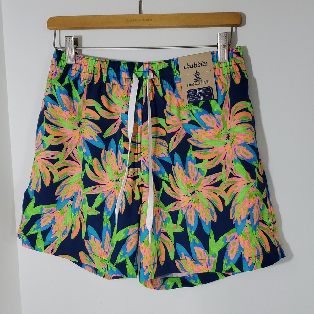 Chubbies The Ocean Flowers 5.5" Classic Swim Trunks Floral Print S NWT